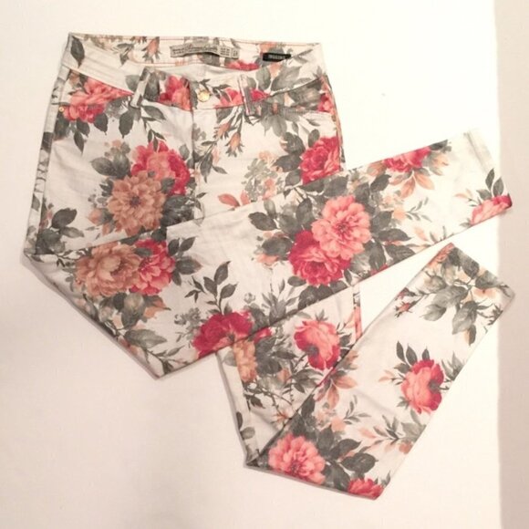 Zara Floral Jegging Jeans - Picture 11 of 12
